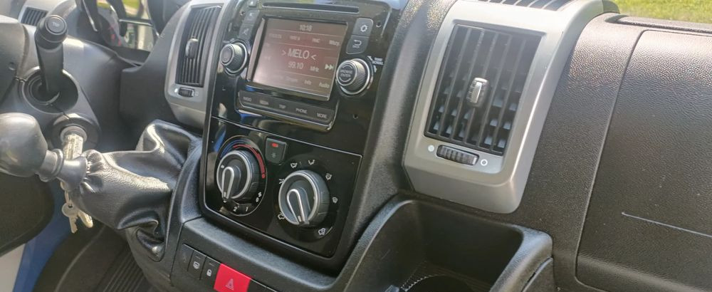 Dobozos kisteherautó Fiat Ducato: 15 kép.