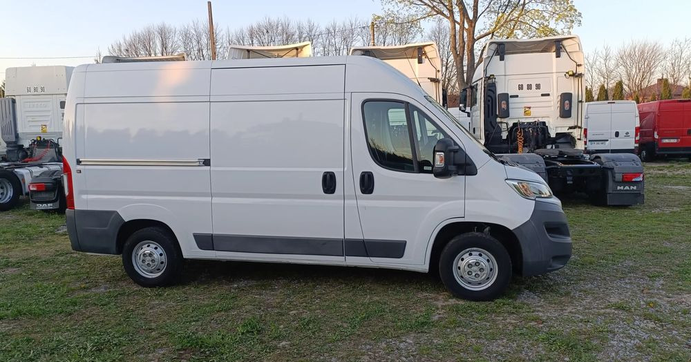 Fiat Ducato - Furgon: 4 kép. Fiat Ducato - Furgon: 4 kép.