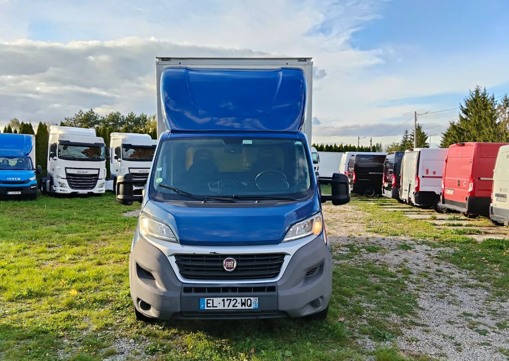 Fiat Ducato - Dobozos kisteherautó: 5 kép. Fiat Ducato - Dobozos kisteherautó: 5 kép.