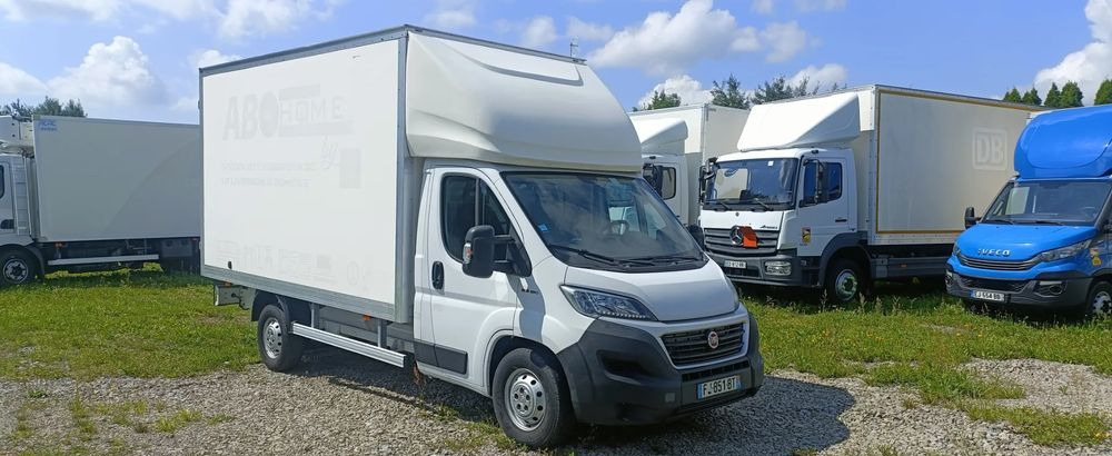 Fiat Ducato - Dobozos kisteherautó: 3 kép. Fiat Ducato - Dobozos kisteherautó: 3 kép.