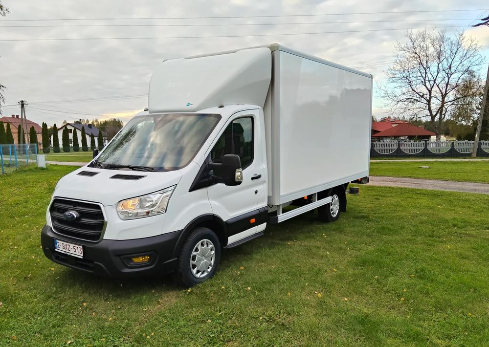 Ford Transit - Dobozos kisteherautó: 2 kép. Ford Transit - Dobozos kisteherautó: 2 kép.