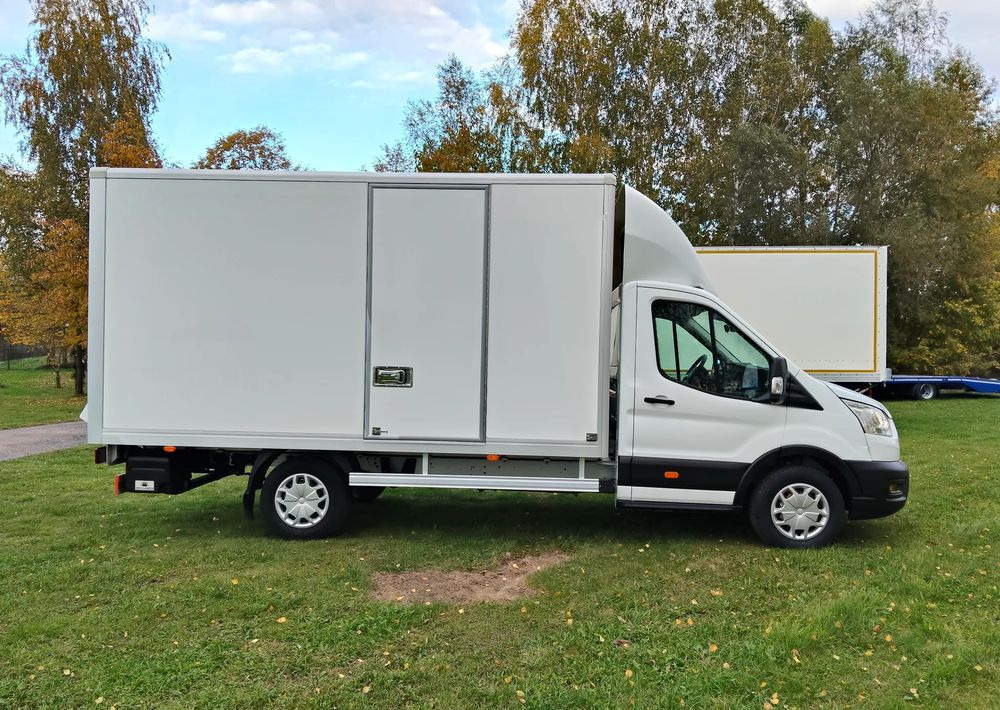 Ford Transit - Dobozos kisteherautó: 5 kép. Ford Transit - Dobozos kisteherautó: 5 kép.