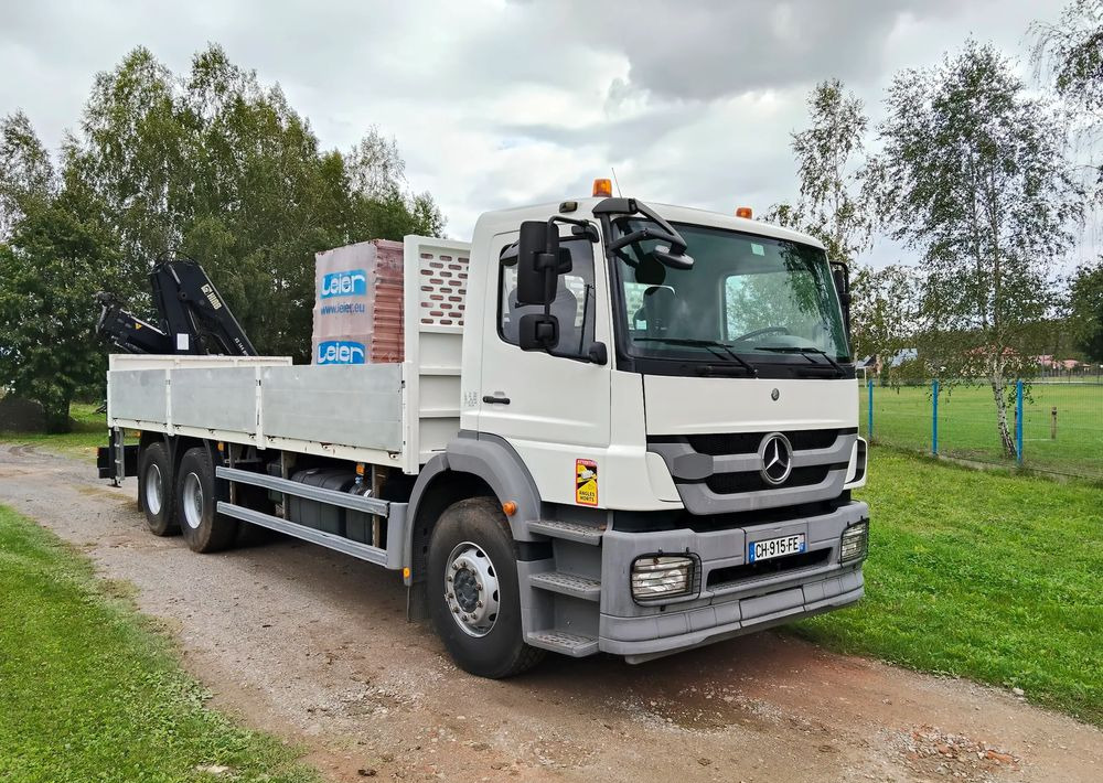 Mercedes-Benz ACTROS 2633 - Platós teherautó, Darus autó: 2 kép. Mercedes-Benz ACTROS 2633 - Platós teherautó, Darus autó: 2 kép.