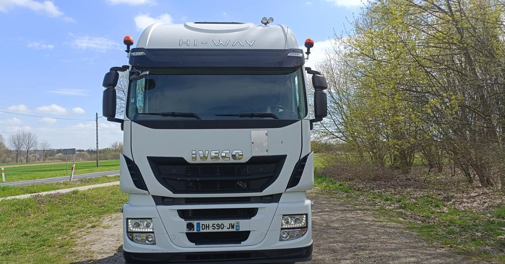 Iveco Stralis - Nyergesvontató: 2 kép. Iveco Stralis - Nyergesvontató: 2 kép.