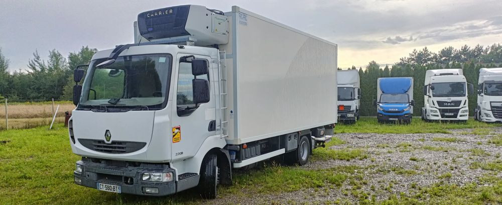 Renault Midlum - Hűtős teherautó: 2 kép. Renault Midlum - Hűtős teherautó: 2 kép.