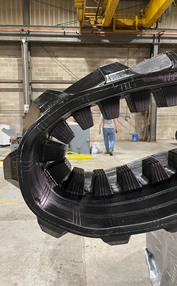 Új Lánctalp - Lánctalpas traktor GTW TankTuff CATERPILLAR AGCO CAT Challenger Fendt: 7 kép. Új Lánctalp - Lánctalpas traktor GTW TankTuff CATERPILLAR AGCO CAT Challenger Fendt: 7 kép.