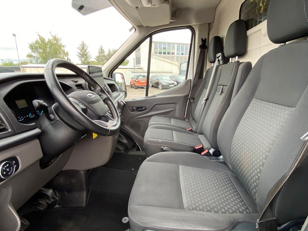 Furgon Ford Transit 350 L2 Trend Werkstattausbau: 9 kép.