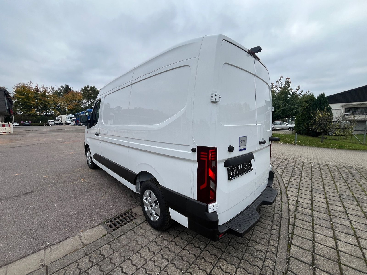 Renault MASTER L2H2 ELEKTRO - Furgon, Elektromos kisteherautó: 5 kép. Renault MASTER L2H2 ELEKTRO - Furgon, Elektromos kisteherautó: 5 kép.