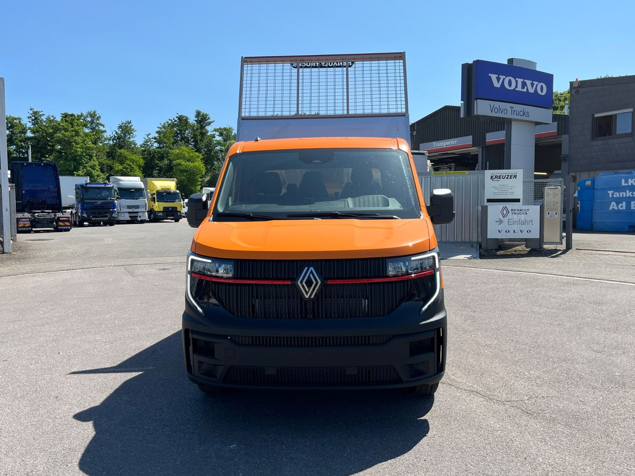 Renault Master mit JPM Dreiseitenkipper - Billenőplatós kisteherautó: 2 kép. Renault Master mit JPM Dreiseitenkipper - Billenőplatós kisteherautó: 2 kép.