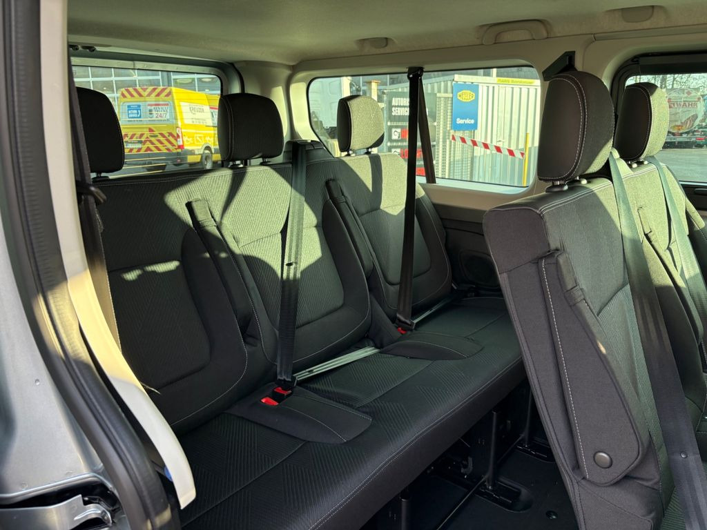 Új Minibusz, Kisbusz Renault Trafic Kombi L2H1 9-Sitzer Renault Trafic Kombi L2H1 9-Sitzer: 10 kép. Új Minibusz, Kisbusz Renault Trafic Kombi L2H1 9-Sitzer Renault Trafic Kombi L2H1 9-Sitzer: 10 kép.