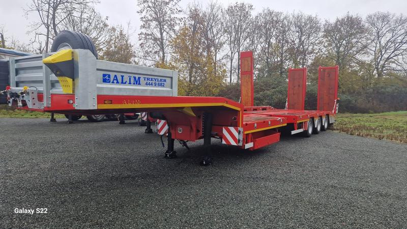Új Félpótkocsi mélybölcsős alim trailer EXTENSIBLE ET TABLE ELEVATRICE 3 ESSIEUX: 1 kép.