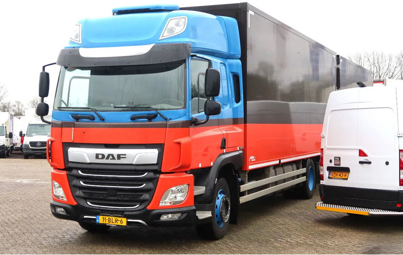 DAF CF 410 Bakwagen + Trailer 2x DHollandia 2000kg 5 stuks in voorraad!! - Dobozos felépítményű teherautó: 2 kép. DAF CF 410 Bakwagen + Trailer 2x DHollandia 2000kg 5 stuks in voorraad!! - Dobozos felépítményű teherautó: 2 kép.