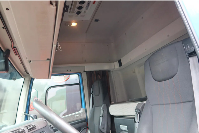 DAF CF 410 CF 410 - Dobozos felépítményű teherautó: 5 kép. DAF CF 410 CF 410 - Dobozos felépítményű teherautó: 5 kép.