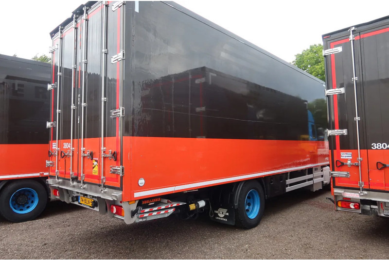 DAF CF 410 CF 410 - Dobozos felépítményű teherautó: 3 kép. DAF CF 410 CF 410 - Dobozos felépítményű teherautó: 3 kép.