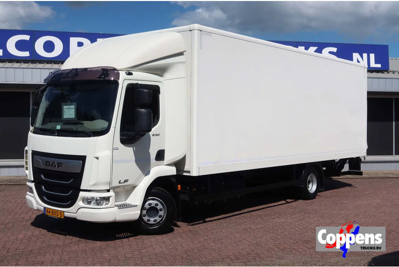 DAF LF 230 Bak+Klep Dhollandia 1500 kg Euro 6 - Dobozos felépítményű teherautó: 1 kép. DAF LF 230 Bak+Klep Dhollandia 1500 kg Euro 6 - Dobozos felépítményű teherautó: 1 kép.