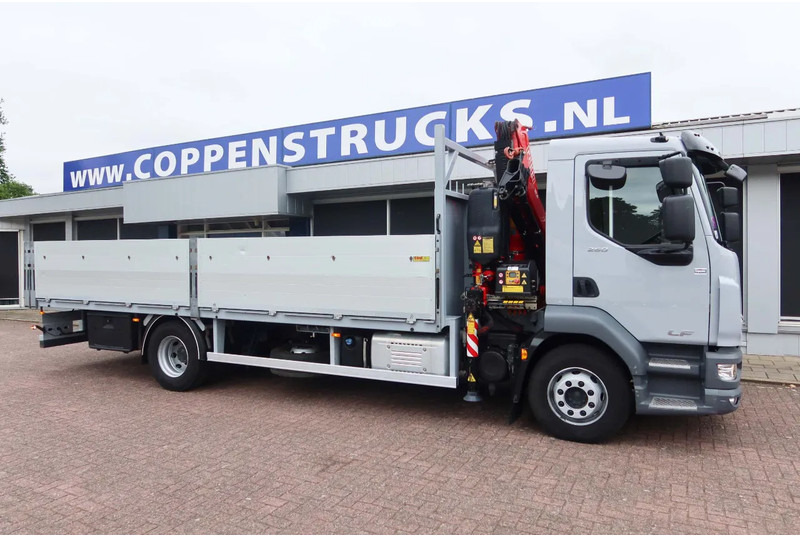 DAF LF 260 Open+Kraan Fassi F 85 V 023+Radio controle - Darus autó: 2 kép. DAF LF 260 Open+Kraan Fassi F 85 V 023+Radio controle - Darus autó: 2 kép.
