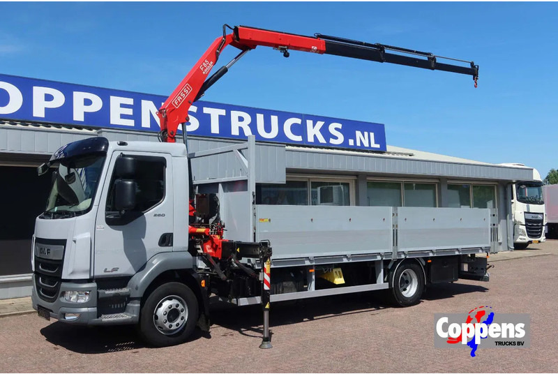 DAF LF 260 Open+Kraan Fassi F 85 V 023+Radio controle - Darus autó: 1 kép. DAF LF 260 Open+Kraan Fassi F 85 V 023+Radio controle - Darus autó: 1 kép.