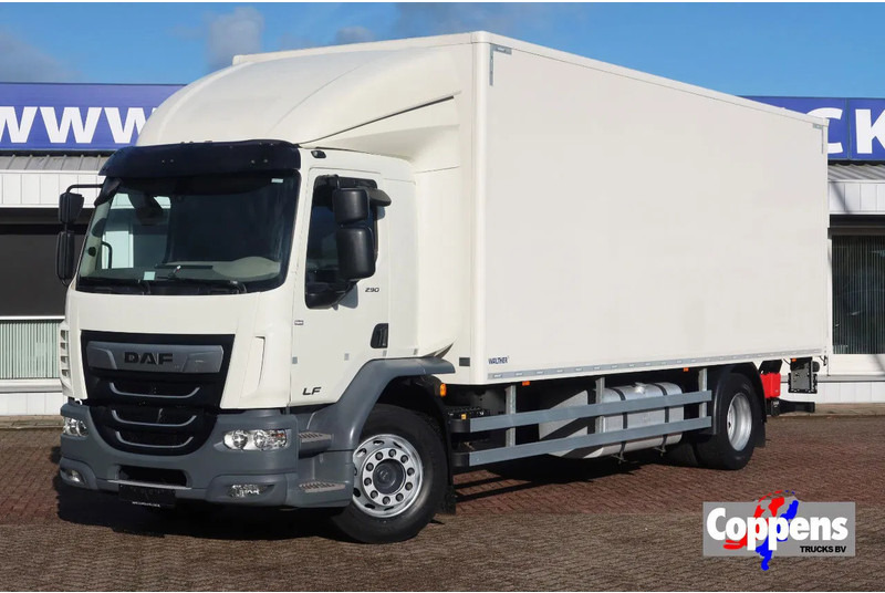 DAF LF 290 Bak+Klep 1500 kg - Dobozos felépítményű teherautó: 1 kép. DAF LF 290 Bak+Klep 1500 kg - Dobozos felépítményű teherautó: 1 kép.