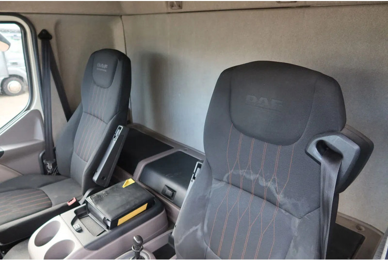 DAF LF 290 Bak+Klep 1500 kg - Dobozos felépítményű teherautó: 5 kép. DAF LF 290 Bak+Klep 1500 kg - Dobozos felépítményű teherautó: 5 kép.