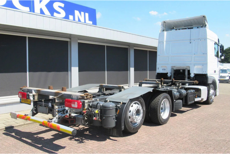DAF XF 450 FAR BDF Systeem - Cserefelépítményes teherautó: 3 kép. DAF XF 450 FAR BDF Systeem - Cserefelépítményes teherautó: 3 kép.