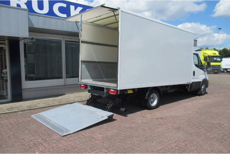 Iveco Daily 35C16 Bak+Klep Automaat - Dobozos kisteherautó: 3 kép. Iveco Daily 35C16 Bak+Klep Automaat - Dobozos kisteherautó: 3 kép.