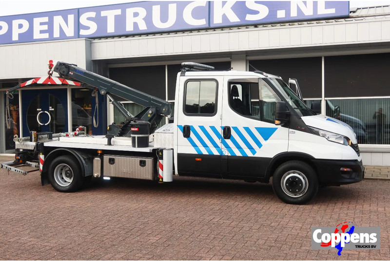 Iveco Daily 70 C16 Recovery-truck,Bergingswagen, Apschlep. 7 Persoosn ALS NIEUW. - Vontató: 1 kép. Iveco Daily 70 C16 Recovery-truck,Bergingswagen, Apschlep. 7 Persoosn ALS NIEUW. - Vontató: 1 kép.