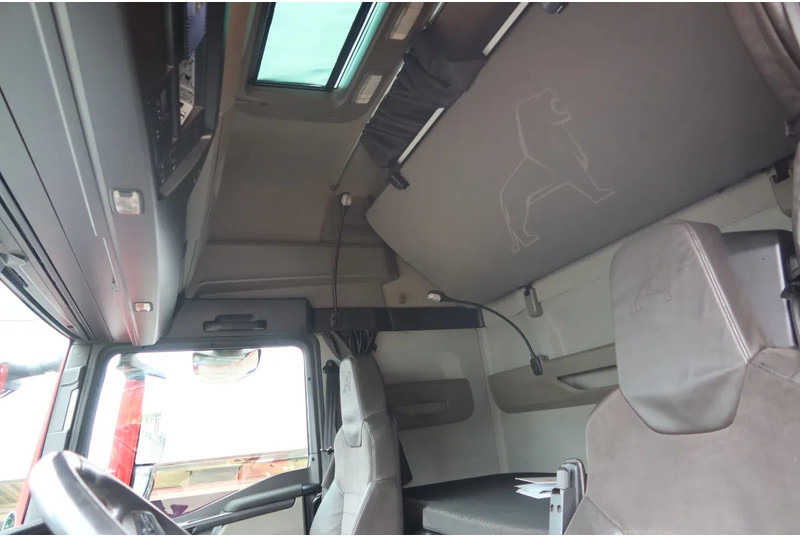 MAN TGX 26.510 GX 6X2 intarder - Cserefelépítményes teherautó: 4 kép. MAN TGX 26.510 GX 6X2 intarder - Cserefelépítményes teherautó: 4 kép.