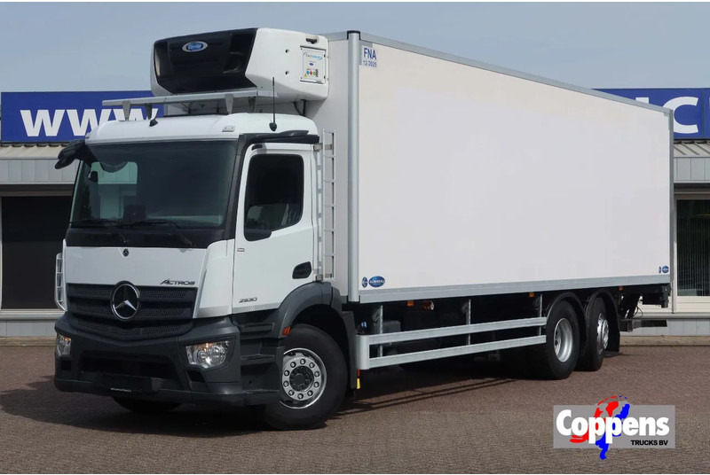 Mercedes-Benz 2530 L Koel / vries Carrier supra 1050 + klep 2500 kg - Hűtős teherautó: 1 kép. Mercedes-Benz 2530 L Koel / vries Carrier supra 1050 + klep 2500 kg - Hűtős teherautó: 1 kép.