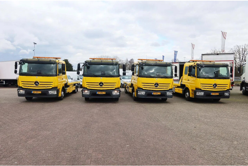 Mercedes-Benz Atego 1221 L Takel wagen 6 Persoons euro 6 - Vontató: 3 kép. Mercedes-Benz Atego 1221 L Takel wagen 6 Persoons euro 6 - Vontató: 3 kép.