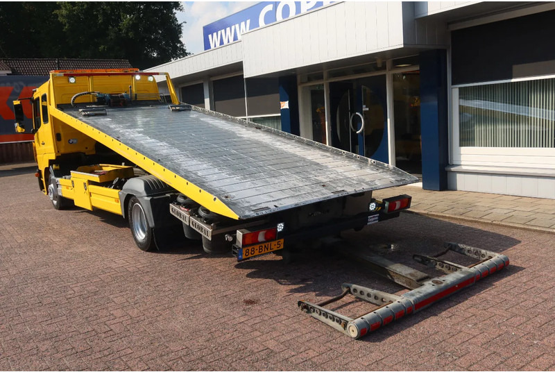 Mercedes-Benz Atego 1221 L Takelwagen 6 persoons - Vontató: 5 kép. Mercedes-Benz Atego 1221 L Takelwagen 6 persoons - Vontató: 5 kép.