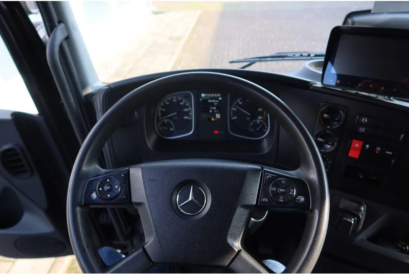 Dobozos felépítményű teherautó Mercedes-Benz Atego 818 818 L Bak+ Klep 1500 kg. Geisoleerd dak: 9 kép.