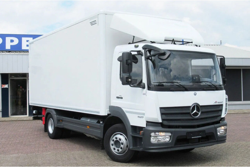 Mercedes-Benz Atego Bak + klep Euro 6 1527 L - Dobozos felépítményű teherautó: 2 kép. Mercedes-Benz Atego Bak + klep Euro 6 1527 L - Dobozos felépítményű teherautó: 2 kép.