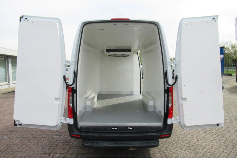 Mercedes-Benz Sprinter 314 CDI Koel/Vries/ verwarmen 220 volt nachtaansluiting - Hűtős kisteherautó: 3 kép. Mercedes-Benz Sprinter 314 CDI Koel/Vries/ verwarmen 220 volt nachtaansluiting - Hűtős kisteherautó: 3 kép.