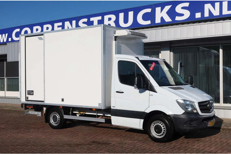 Mercedes-Benz Sprinter 316 CDI Carrier Koel/Vries Bak+Klep. Dag en nacht aansluiting - Hűtős kisteherautó: 2 kép. Mercedes-Benz Sprinter 316 CDI Carrier Koel/Vries Bak+Klep. Dag en nacht aansluiting - Hűtős kisteherautó: 2 kép.