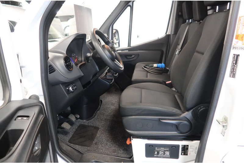 Mercedes-Benz Sprinter 316 CDI Koel/Vries/Verwarmen +Klep L2/H2 - Hűtős kisteherautó: 5 kép. Mercedes-Benz Sprinter 316 CDI Koel/Vries/Verwarmen +Klep L2/H2 - Hűtős kisteherautó: 5 kép.