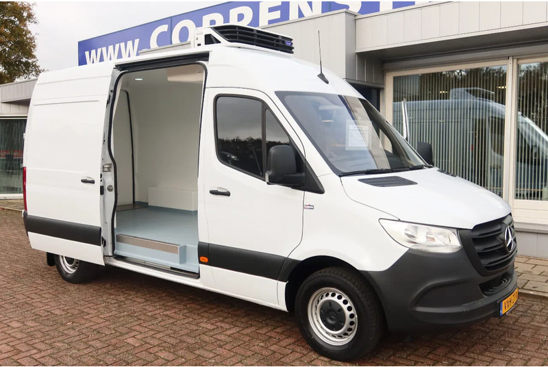 Mercedes-Benz Sprinter 316 CDI Koel/Vries/Verwarmen +Klep L2/H2 - Hűtős kisteherautó: 2 kép. Mercedes-Benz Sprinter 316 CDI Koel/Vries/Verwarmen +Klep L2/H2 - Hűtős kisteherautó: 2 kép.