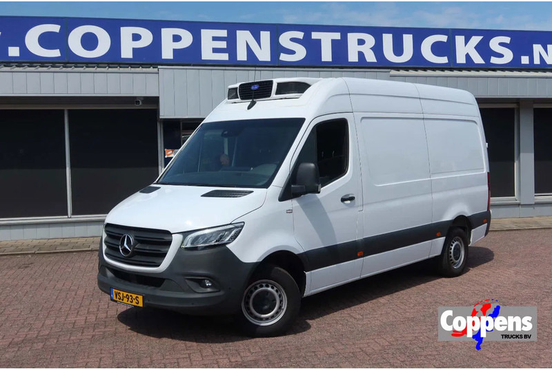 Mercedes-Benz Sprinter 317 Koel/Vries L2/H2 220 Volt stekker - Hűtős kisteherautó: 1 kép. Mercedes-Benz Sprinter 317 Koel/Vries L2/H2 220 Volt stekker - Hűtős kisteherautó: 1 kép.