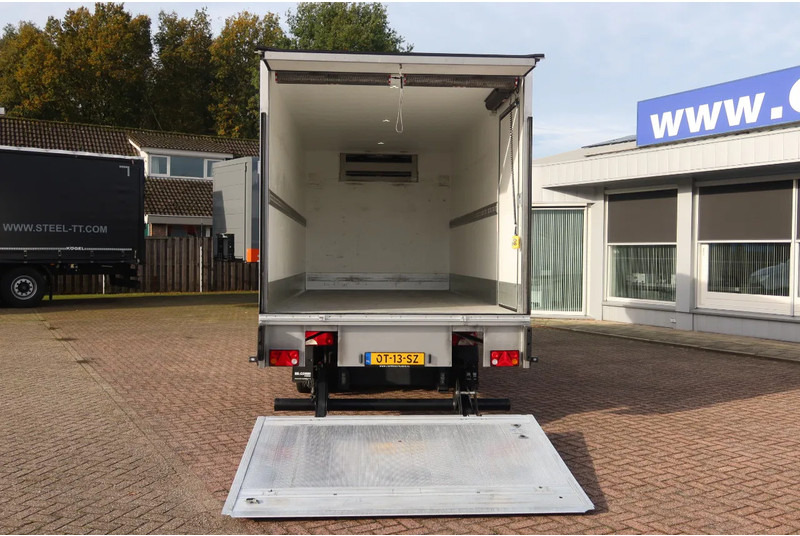 Mercedes-Benz Sprinter 519 CDI B.E. Koel Combi + Laadklep 1000kg Met Stekker 220 Volt - Hűtős kisteherautó: 3 kép. Mercedes-Benz Sprinter 519 CDI B.E. Koel Combi + Laadklep 1000kg Met Stekker 220 Volt - Hűtős kisteherautó: 3 kép.