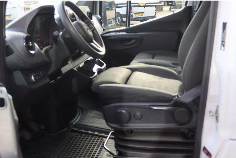 Mercedes-Benz Sprinter 519 CDI B.E. Koel Combi + Laadklep 1000kg Met Stekker 220 Volt - Hűtős kisteherautó: 5 kép. Mercedes-Benz Sprinter 519 CDI B.E. Koel Combi + Laadklep 1000kg Met Stekker 220 Volt - Hűtős kisteherautó: 5 kép.