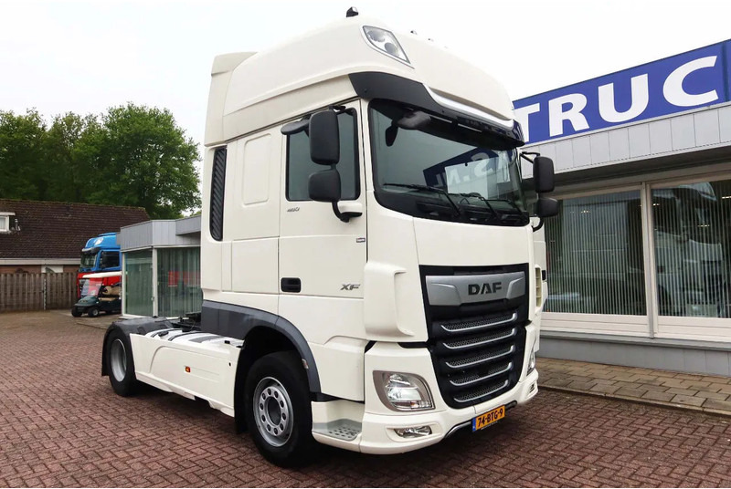 DAF XF 480 SSC 2x Tank Standard Trekker - Nyergesvontató: 2 kép. DAF XF 480 SSC 2x Tank Standard Trekker - Nyergesvontató: 2 kép.