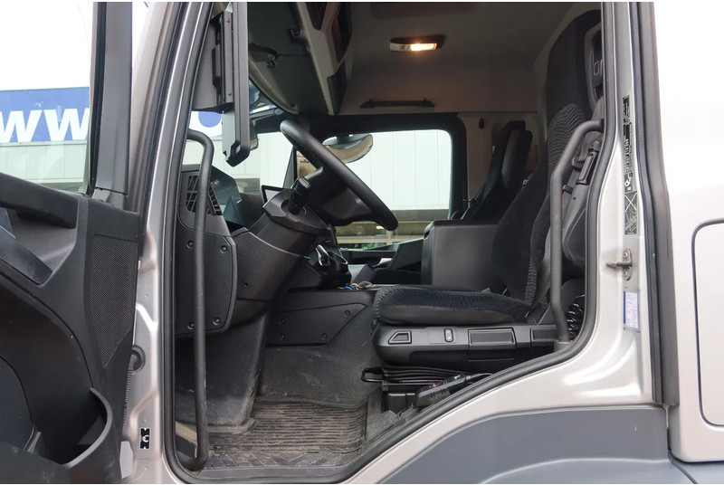 Mercedes-Benz Actros 2133 L Trekker + Hiab Kraan met City Trailer: OT-92-VD - Nyergesvontató: 5 kép. Mercedes-Benz Actros 2133 L Trekker + Hiab Kraan met City Trailer: OT-92-VD - Nyergesvontató: 5 kép.