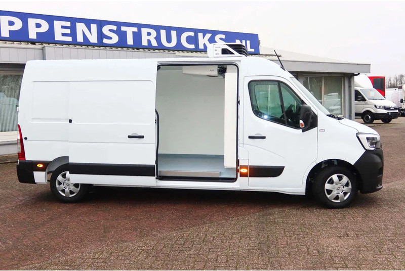 Renault Master Koel/Vries/verwarmen 220 volt stekker Carrier Xarios 350 135 PK - Hűtős kisteherautó: 3 kép. Renault Master Koel/Vries/verwarmen 220 volt stekker Carrier Xarios 350 135 PK - Hűtős kisteherautó: 3 kép.