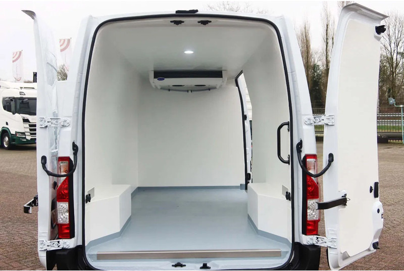 Renault Master Koel/Vries/verwarmen 220 volt stekker Carrier Xarios 350 135 PK - Hűtős kisteherautó: 4 kép. Renault Master Koel/Vries/verwarmen 220 volt stekker Carrier Xarios 350 135 PK - Hűtős kisteherautó: 4 kép.