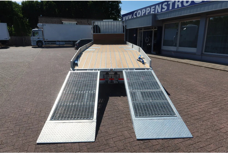 Renault T 320 Oprijwagen ED6 6x2 - Autószállító teherautó: 4 kép. Renault T 320 Oprijwagen ED6 6x2 - Autószállító teherautó: 4 kép.