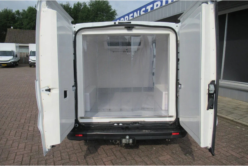 Renault Trafic L2/H1 Koelwagen - Hűtős kisteherautó: 4 kép. Renault Trafic L2/H1 Koelwagen - Hűtős kisteherautó: 4 kép.