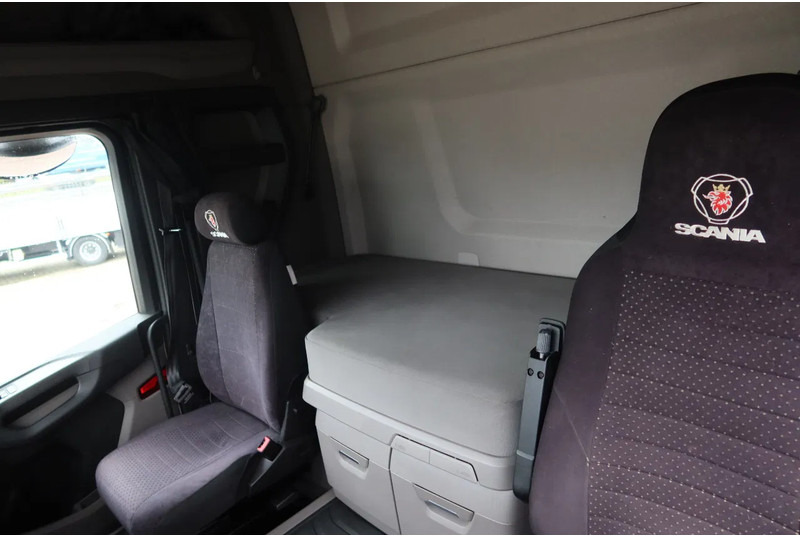 Scania R500 NGS 6x2 Chassis, Stuur lift as - Alvaz teherautó: 4 kép. Scania R500 NGS 6x2 Chassis, Stuur lift as - Alvaz teherautó: 4 kép.