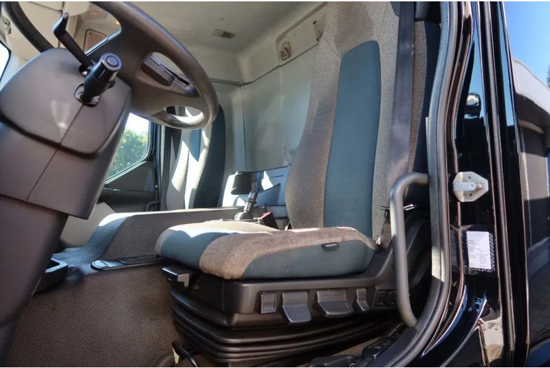 Volvo FE 250 FE 250 Bak + klep E6 - Dobozos felépítményű teherautó: 5 kép. Volvo FE 250 FE 250 Bak + klep E6 - Dobozos felépítményű teherautó: 5 kép.