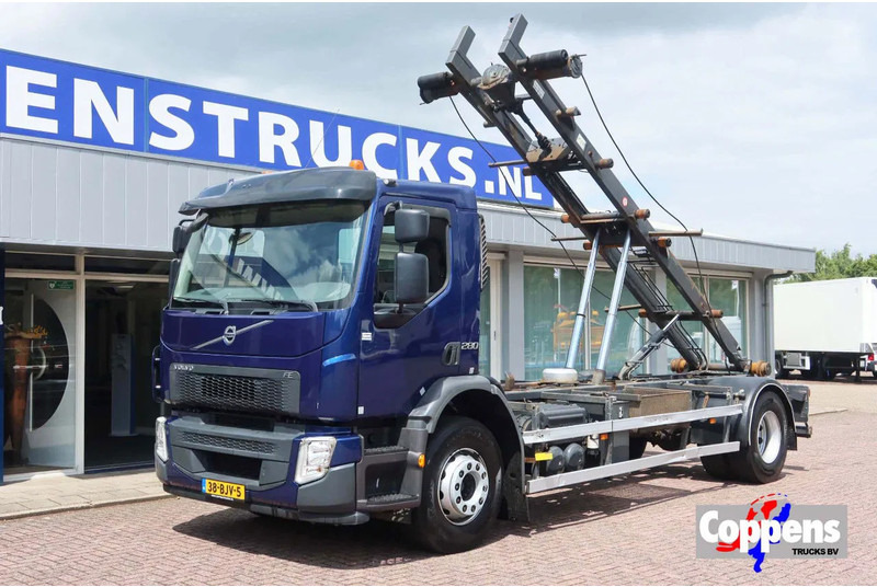 Volvo FE 280 Container / Kabelsysteem H.T.S Kabel, 15 ton, 575 cm 6 Cilinder - Teherautó - kábelrendszer: 1 kép. Volvo FE 280 Container / Kabelsysteem H.T.S Kabel, 15 ton, 575 cm 6 Cilinder - Teherautó - kábelrendszer: 1 kép.