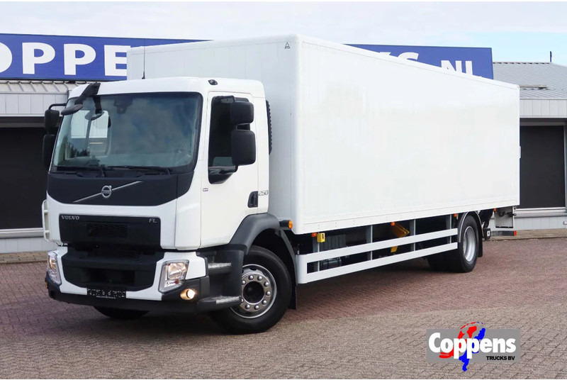 Volvo FL Bak + Dhollandia klep 2000 Kg - Dobozos felépítményű teherautó: 1 kép. Volvo FL Bak + Dhollandia klep 2000 Kg - Dobozos felépítményű teherautó: 1 kép.