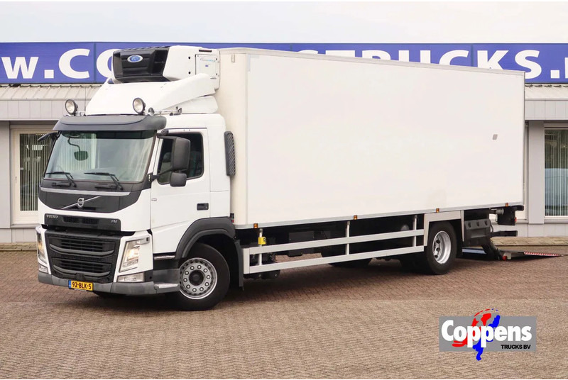 Volvo FM 330 4x2 Koel/Vries Carrier Supra 380 + Klep Dhollandia 2500 kg - Hűtős teherautó: 1 kép. Volvo FM 330 4x2 Koel/Vries Carrier Supra 380 + Klep Dhollandia 2500 kg - Hűtős teherautó: 1 kép.